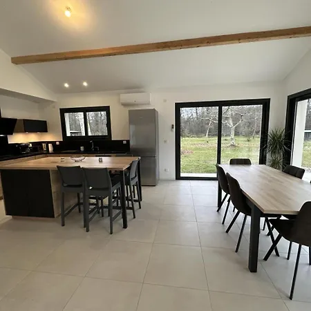 Le Du Pas Du Moulin Feriehus Léon